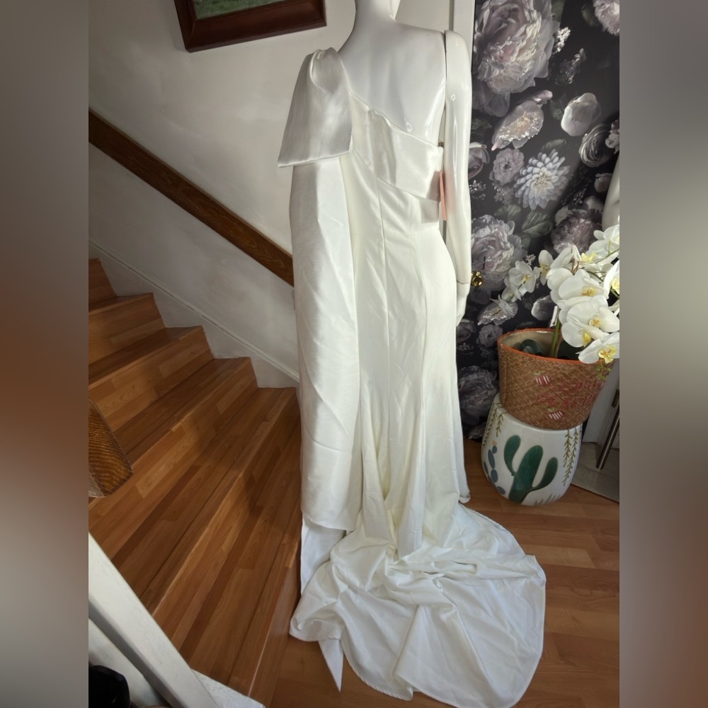 BHLDN X Jenny Yoo Tabitha One-Shoulder Wedding Gown - Picture 10 of 13